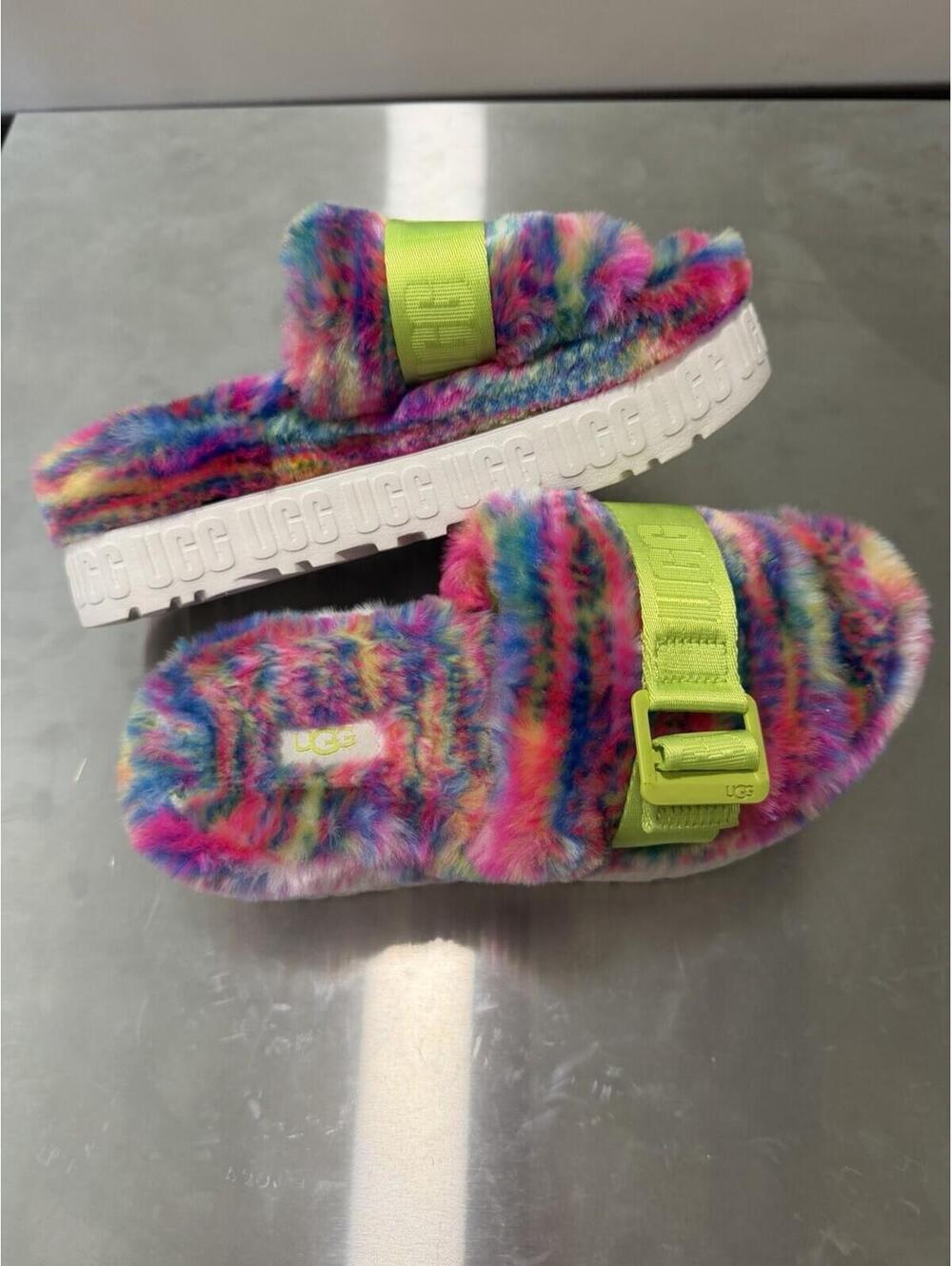 UGG Fluffita Pixelate Multicolor Tie Dye Faux Fur Slide Slippers Womens 8